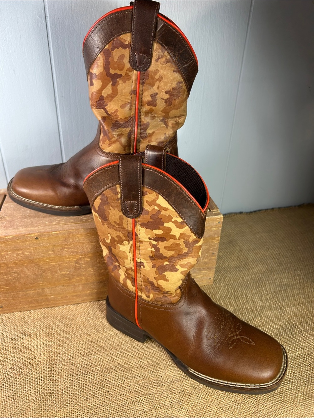 Cody James Brown Leathrr Camo Pull-On Western Boots with Orange Trim